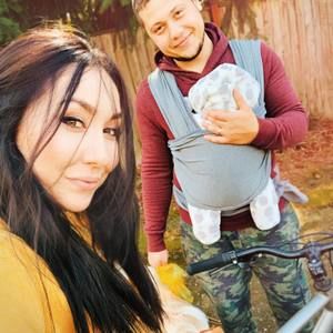 Meet your Posher, Ollia